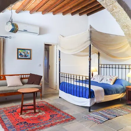 ベッド・アンド・ブレックファスト Zoes Traditional Apartments, 3*